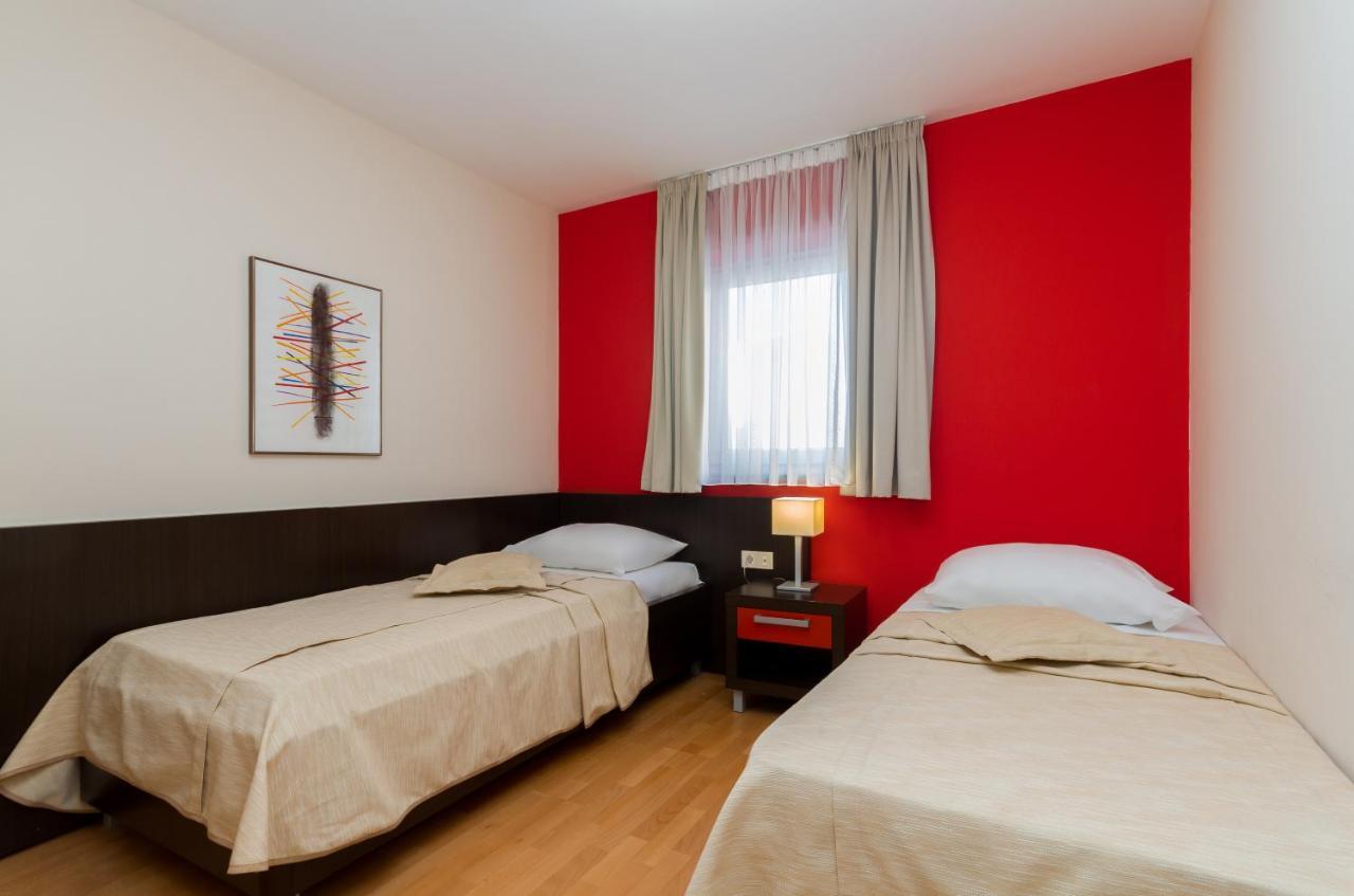Residence Marina - Oleander Resort Portorož Kültér fotó